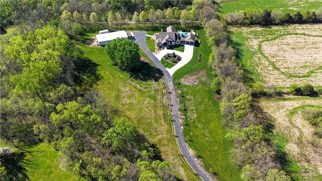 18665 W 183rd Street, Olathe, KS 66062
