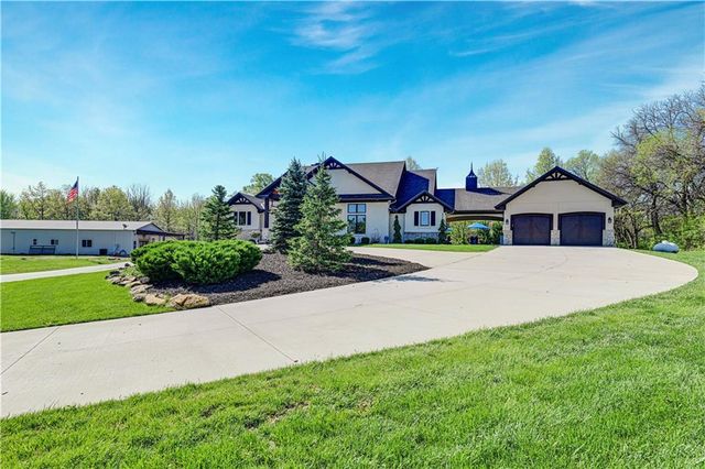 18665 W 183rd Street, Olathe, KS 66062