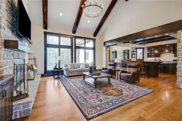 18665 W 183rd Street, Olathe, KS 66062