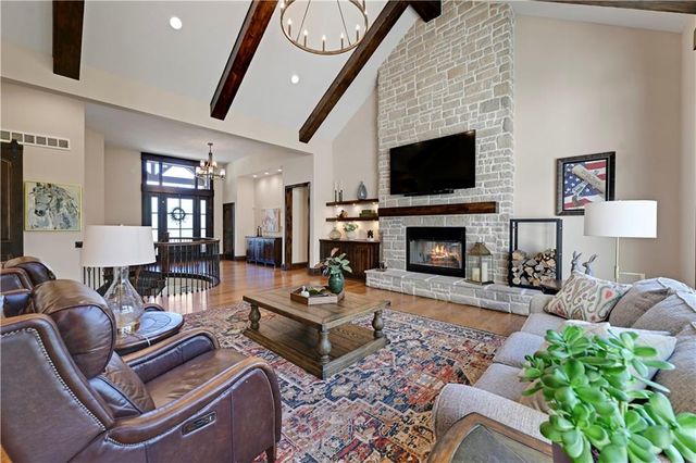 18665 W 183rd Street, Olathe, KS 66062