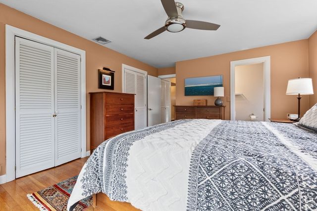 79 Topsfield Rd, Wenham, MA 01984