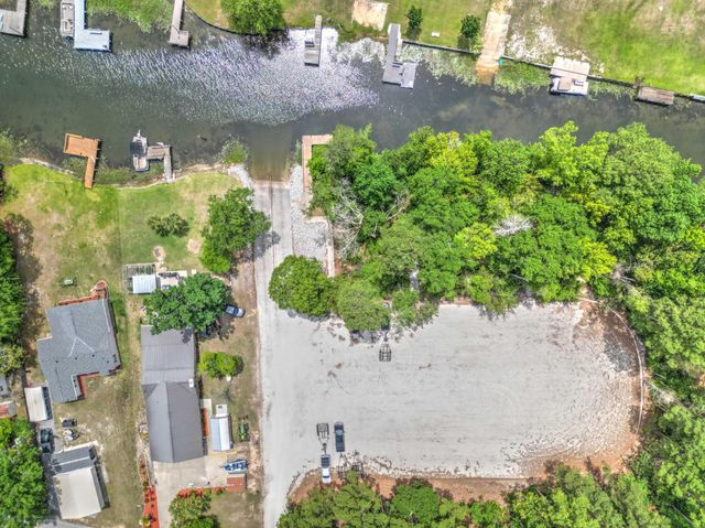 1207 Edmonds Way, Summerton, SC 29148