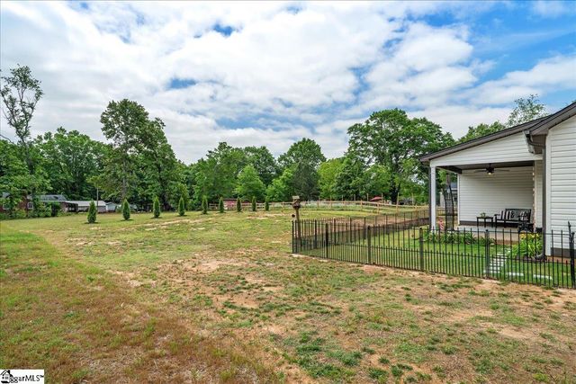 6834 Midway Road, Williamston, SC 29697