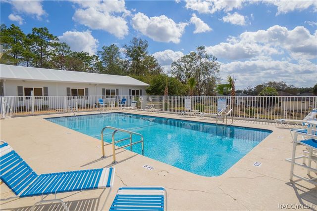 389 W Hillmoor Lane, Beverly Hills, FL 34465