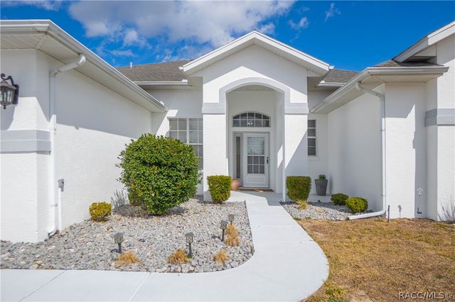 389 W Hillmoor Lane, Beverly Hills, FL 34465