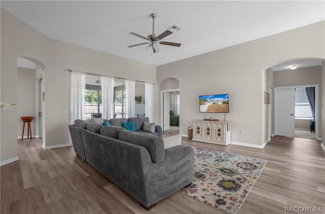 389 W Hillmoor Lane, Beverly Hills, FL 34465