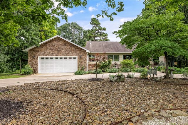 920 E Amis Road, Rogers, AR 72756