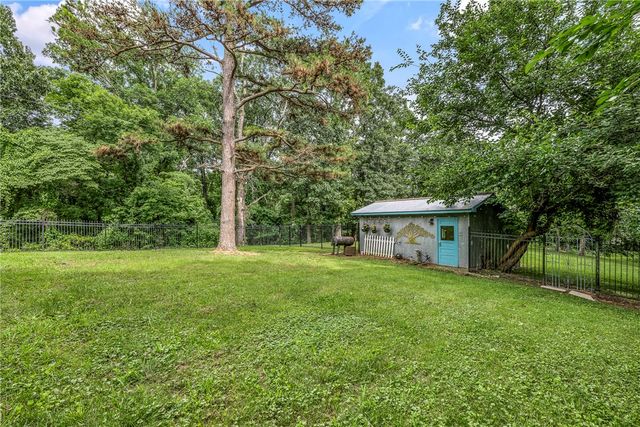 920 E Amis Road, Rogers, AR 72756