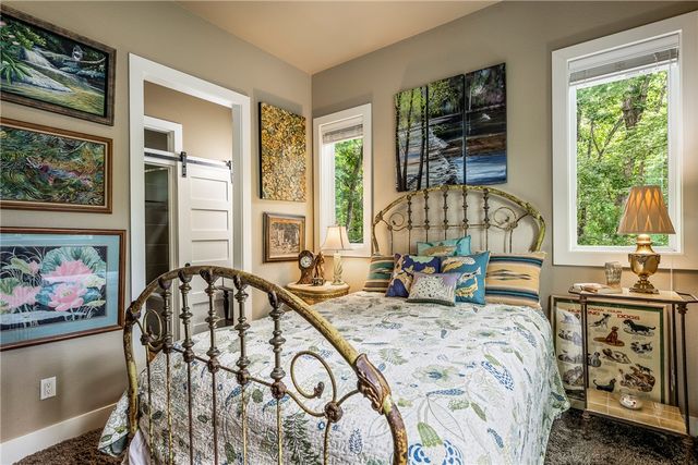 920 E Amis Road, Rogers, AR 72756
