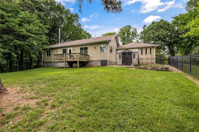 920 E Amis Road, Rogers, AR 72756