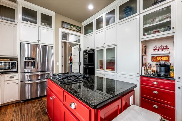 920 E Amis Road, Rogers, AR 72756