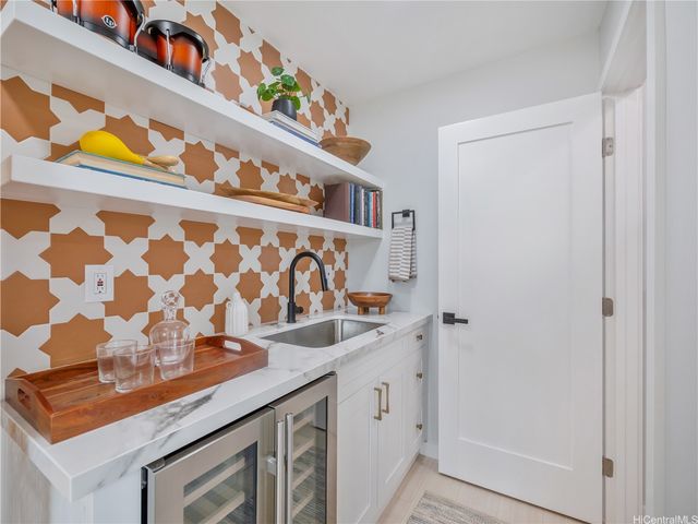 1232 Hele Street, Kailua, HI 96734