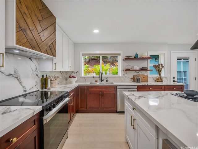 1232 Hele Street, Kailua, HI 96734