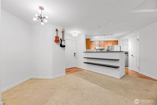 7711 NE 175th Street #F307, Kenmore, WA 98028