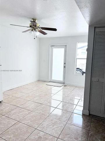 4425 SW 21st St 1, West Park, FL 33023