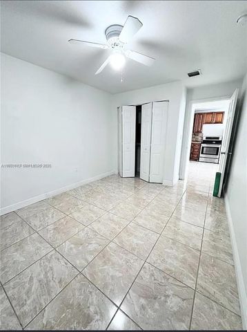 4425 SW 21st St 1, West Park, FL 33023