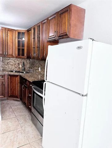 4425 SW 21st St 1, West Park, FL 33023