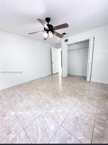 4425 SW 21st St 1, West Park, FL 33023