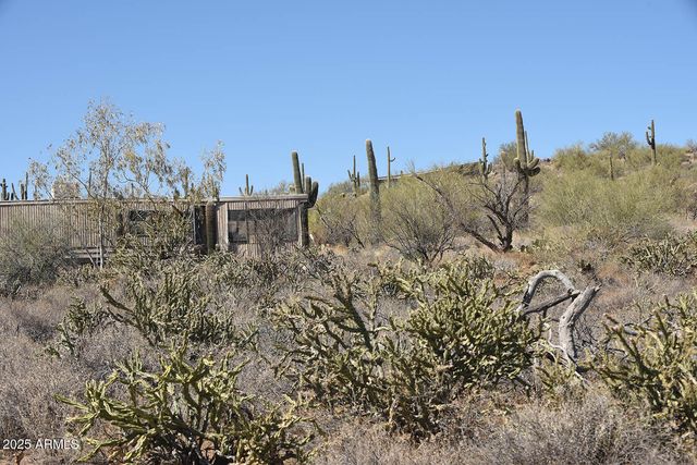 49625 N 15TH Avenue 0, New River, AZ 85087