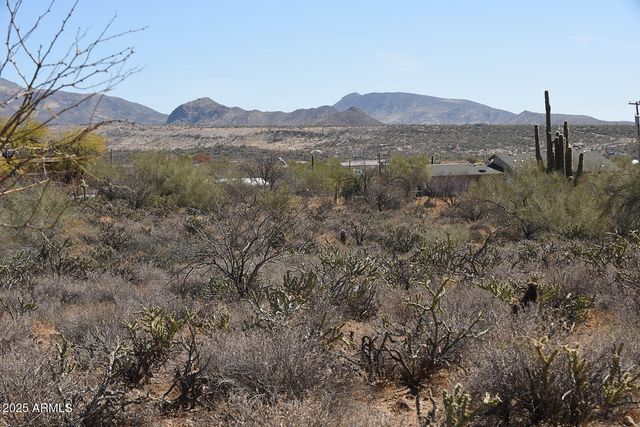 49625 N 15TH Avenue 0, New River, AZ 85087