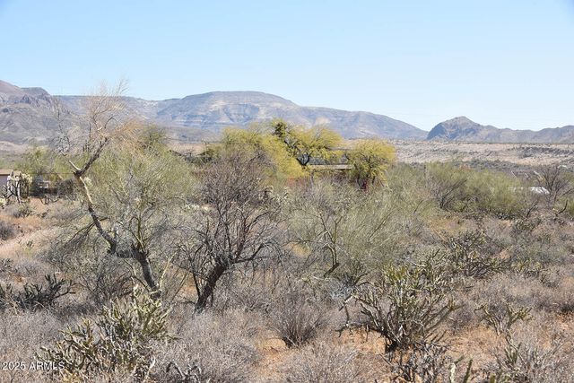 49625 N 15TH Avenue 0, New River, AZ 85087