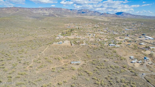 49625 N 15TH Avenue 0, New River, AZ 85087