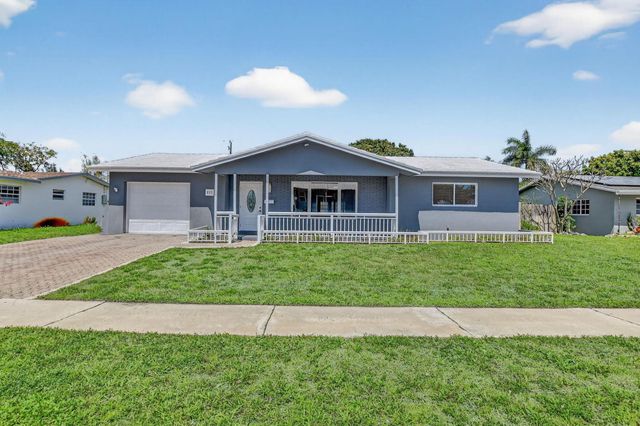 257 SW 5th Street, Boca Raton, FL 33432