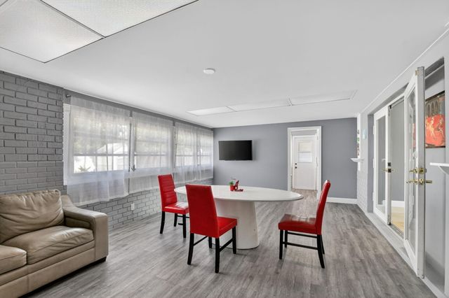 257 SW 5th Street, Boca Raton, FL 33432