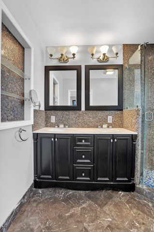 257 SW 5th Street, Boca Raton, FL 33432