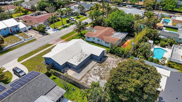 257 SW 5th Street, Boca Raton, FL 33432