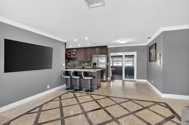 257 SW 5th Street, Boca Raton, FL 33432