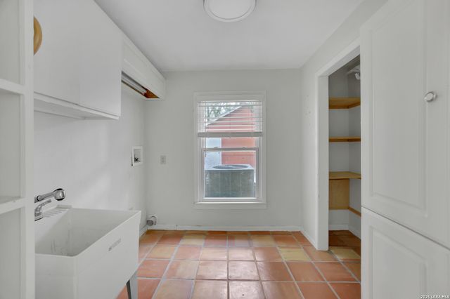 104 Wisteria, San Antonio, TX 78213