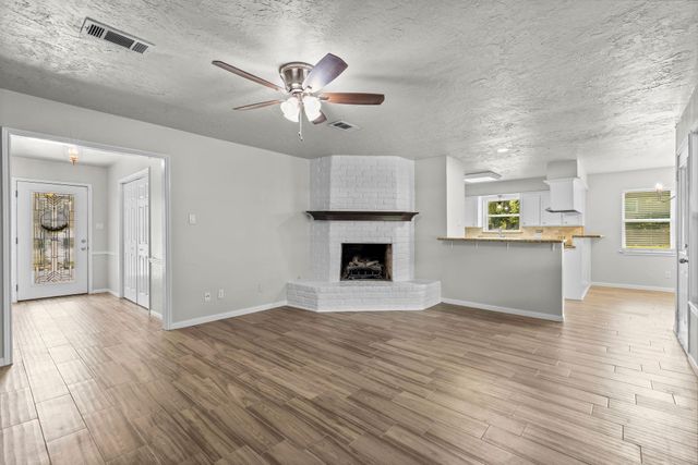 27201 Paula Lane, Conroe, TX 77385