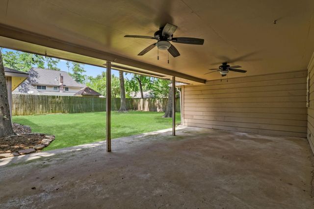 27201 Paula Lane, Conroe, TX 77385