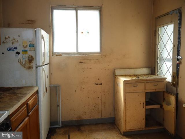 2014 68TH AVE, Philadelphia, PA 19138