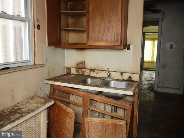 2014 68TH AVE, Philadelphia, PA 19138
