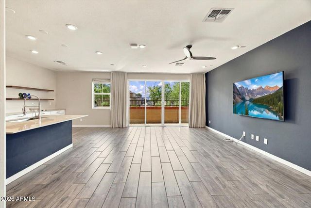 924 E ANDERSON Avenue, Phoenix, AZ 85022