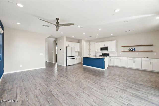 924 E ANDERSON Avenue, Phoenix, AZ 85022