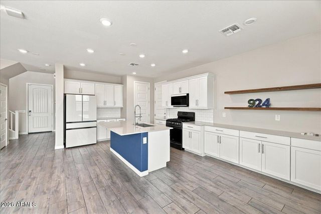 924 E ANDERSON Avenue, Phoenix, AZ 85022