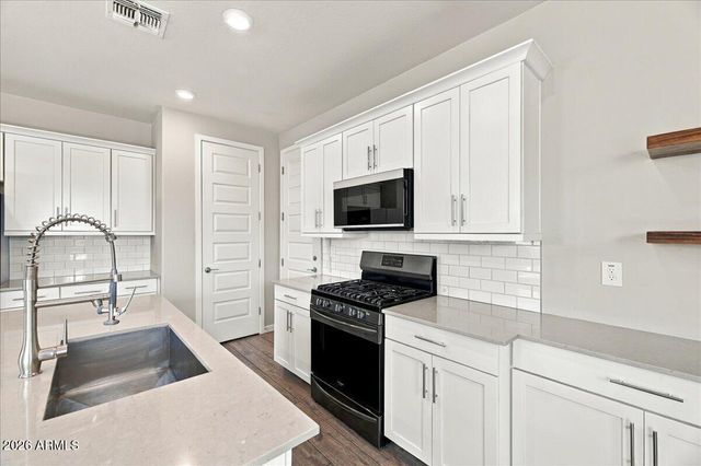 924 E ANDERSON Avenue, Phoenix, AZ 85022