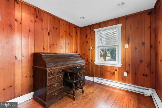 38 E 2ND ST, Alburtis, PA 18011