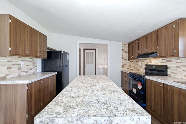 17111 NUEVA VIDA LN, Atascosa, TX 78002