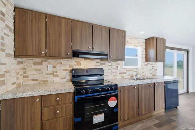 17111 NUEVA VIDA LN, Atascosa, TX 78002