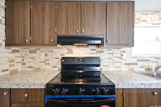 17111 NUEVA VIDA LN, Atascosa, TX 78002