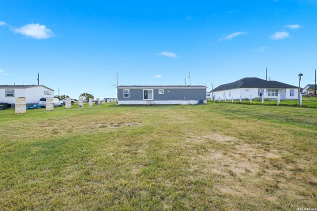 17111 NUEVA VIDA LN, Atascosa, TX 78002