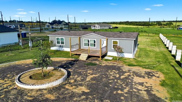 17111 NUEVA VIDA LN, Atascosa, TX 78002