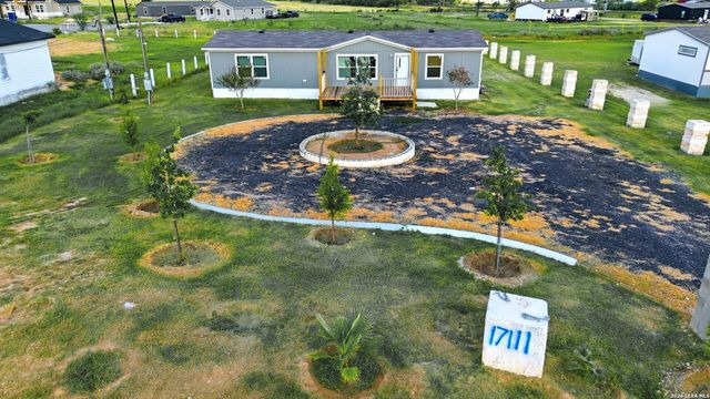 17111 NUEVA VIDA LN, Atascosa, TX 78002