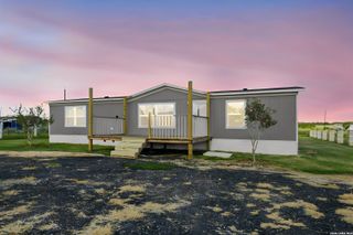17111 NUEVA VIDA LN, Atascosa, TX 78002