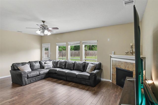 1830 Sun Point Court, Humble, TX 77396