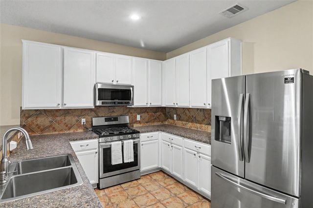 1830 Sun Point Court, Humble, TX 77396